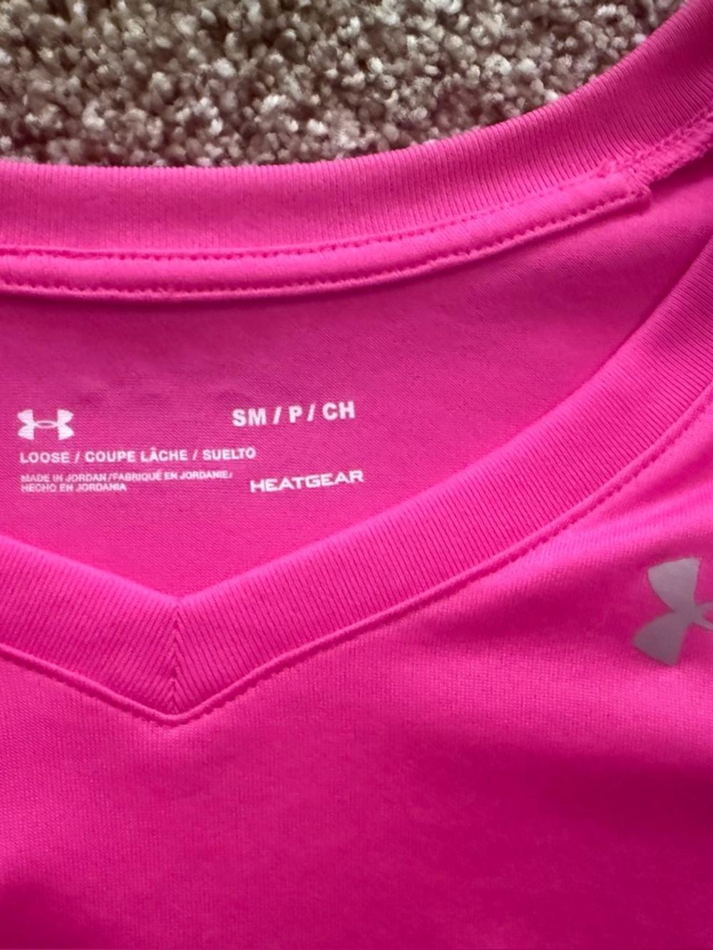 Under Armour women's loose fit Heatgear t-shirt size small pink - Picture 3 of 3